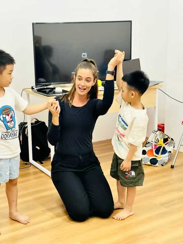 Trung tâm Ngoại ngữ Embassy ( Embassy Language ) - Ba Ngòi