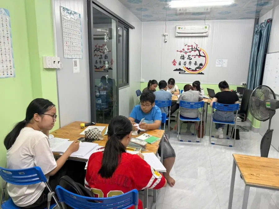 Trung tâm Ngoại Ngữ Khả Văn - Hoa Văn Chinese 1