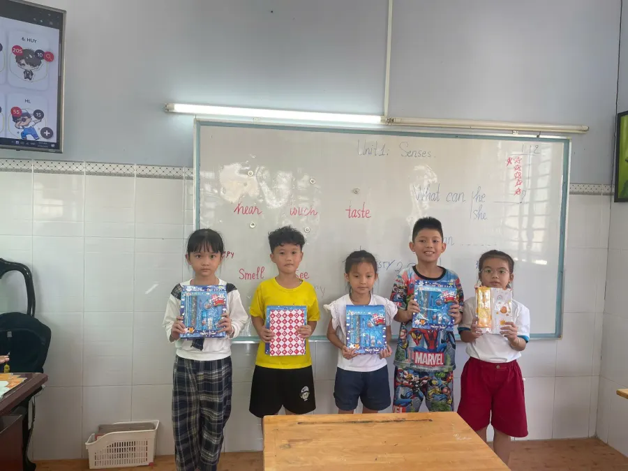 Trung tâm Ngoại Ngữ Hạ Long 1